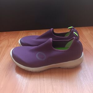 Oofos OOmg Sport Slip-On Sneakers Purple Casual Outdoor Comfort Sz 9